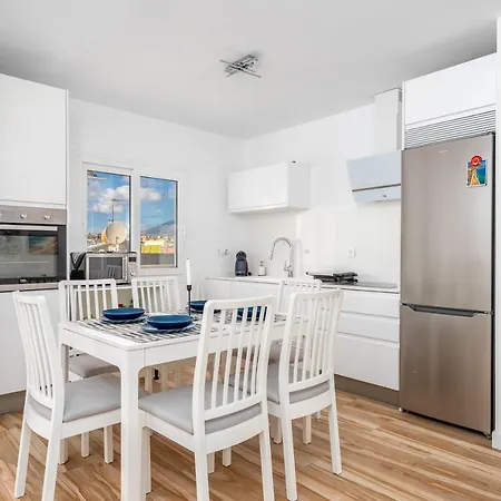 Front Line Beach In Ref 14 Apartment *
